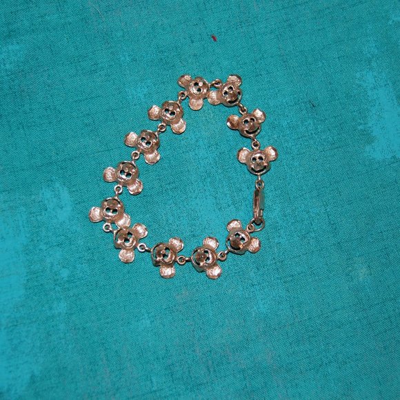 Silver Tone Collectable Mickey Mouse Bracelet 7" - Picture 3 of 15